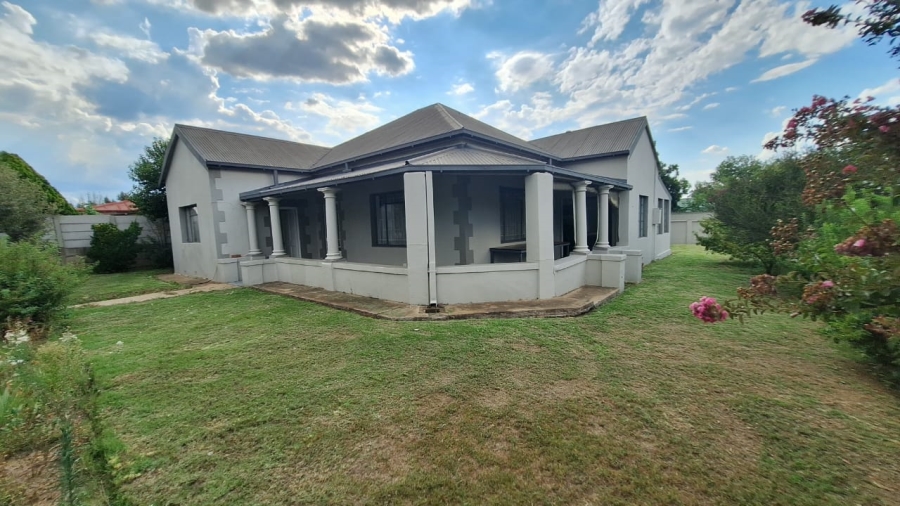  Bedroom Property for Sale in Marquard Free State